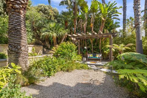 Garden pergola